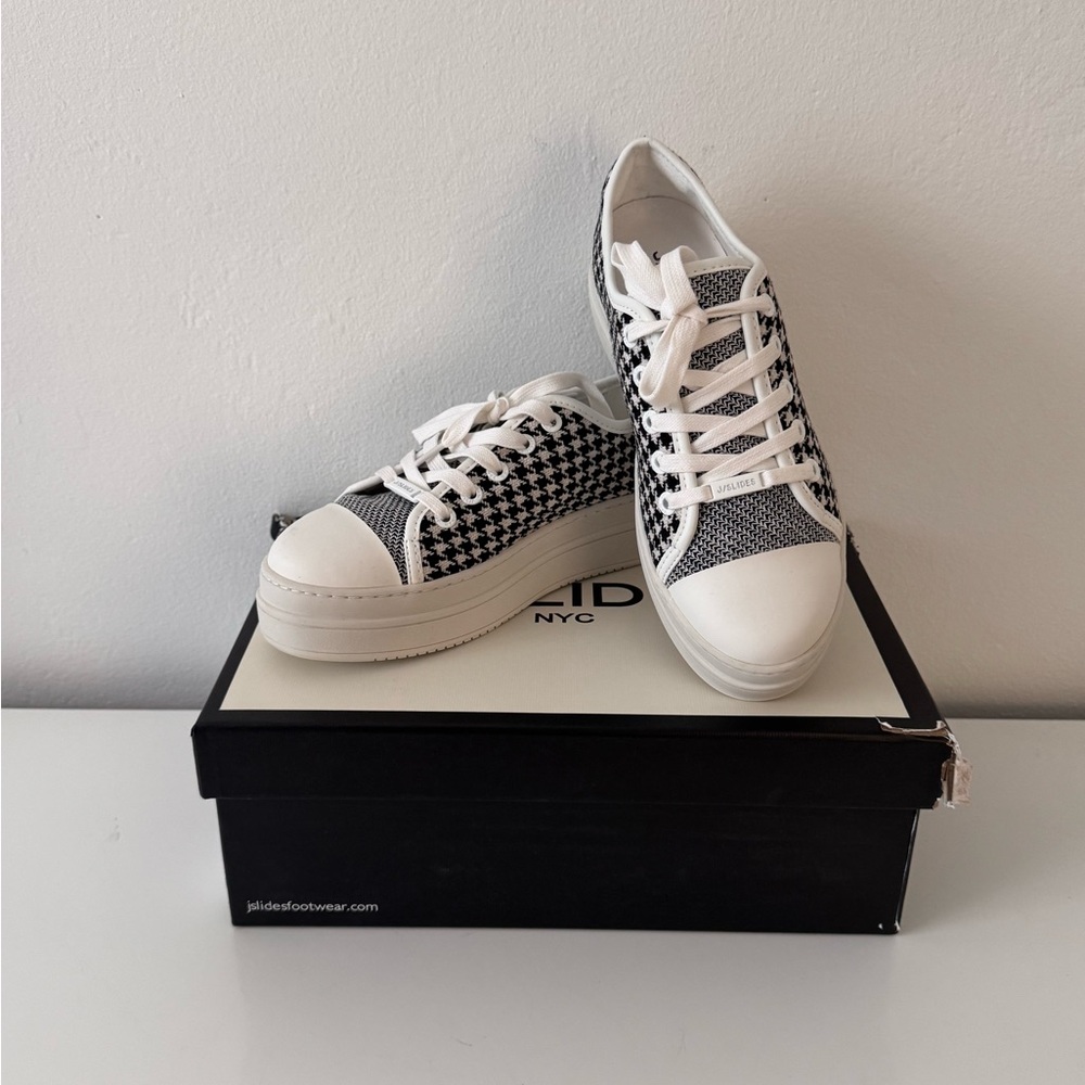 J/SLIDES Black and White Houndstooth Sneakers Size 5